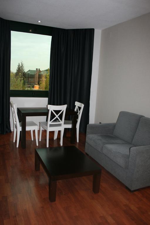 Apartamentos Th Las Rozas Zewnętrze zdjęcie